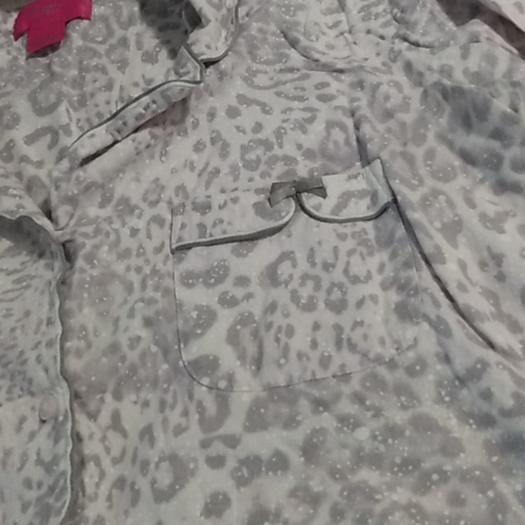 VS purple leopard pajamas - Picture 9 of 12